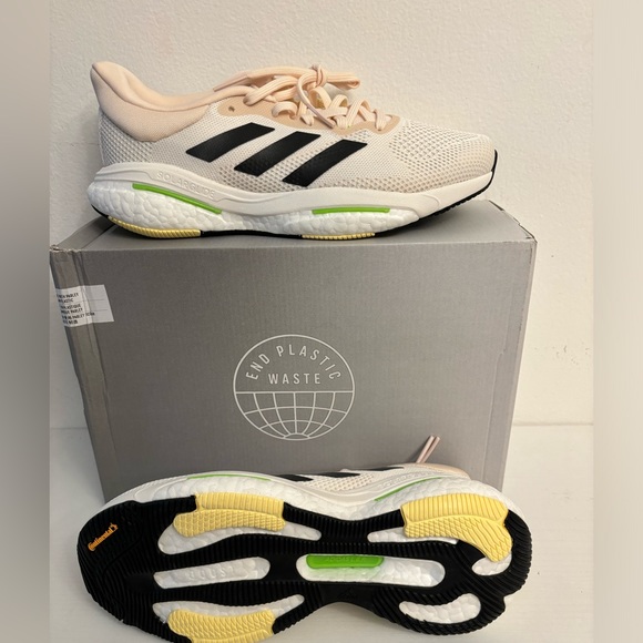 Adidas Solar Glide! Size 9.5W! Ships next day! - Picture 2 of 5